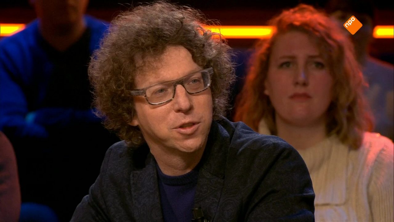 Arnon Grunberg over ‘Bij ons in Auschwitz’ en Herman van der Zandt over het Bevrijdingsjournaal