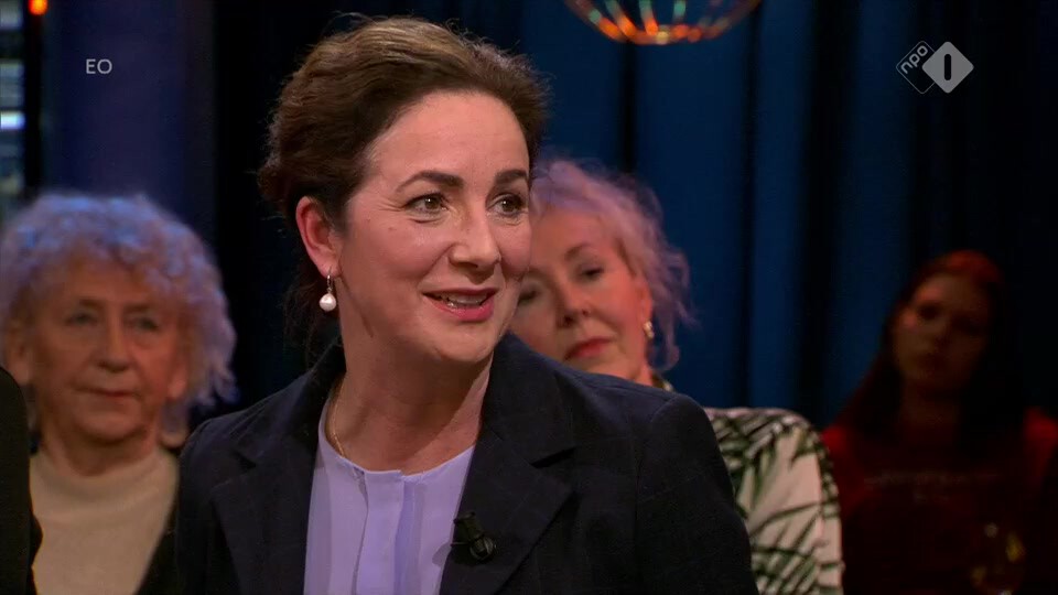 Burgemeester Femke Halsema lanceert campagne #JijStaatNietAlleen tegen seksuele intimidatie op straat en online