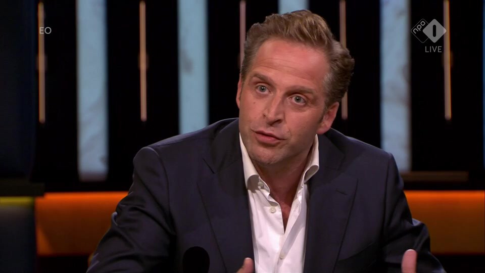 Hugo de Jonge blikt terug op de situatie op de overvolle Intensive Cares en in de afgesloten verpleeghuizen