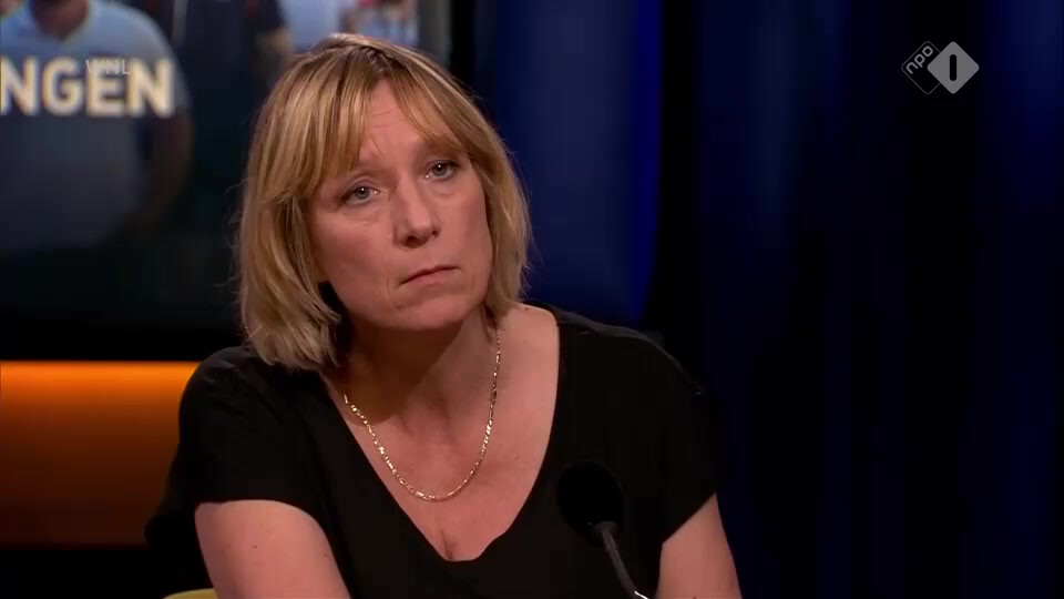 Viroloog Anne Wensing over noodklok GGD, Iffet Subasi en Ruben Koops over de eerste dag van de mondkapjesplicht