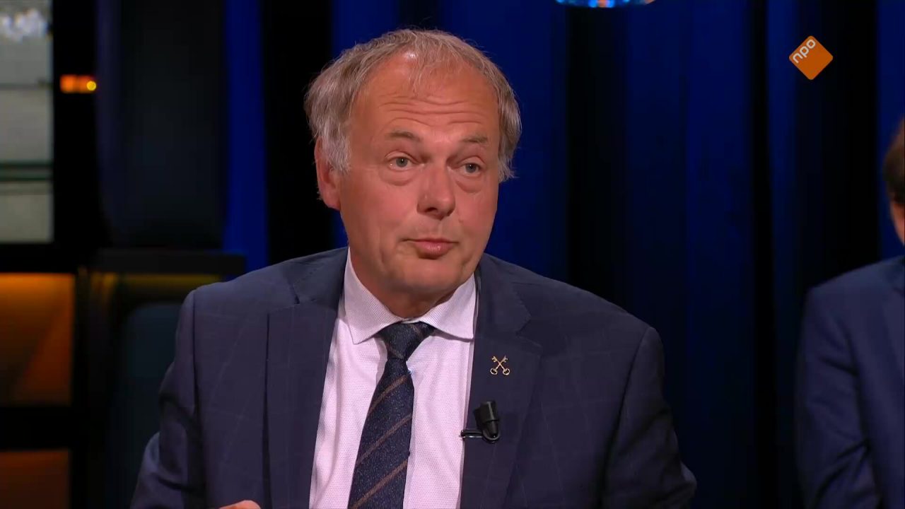 Maarten van Gaans-Gijbels, Maarten Abbenhuis, Arjan Vliegenthart, Jan Rotmans en Henri Lenferink over de crisissen