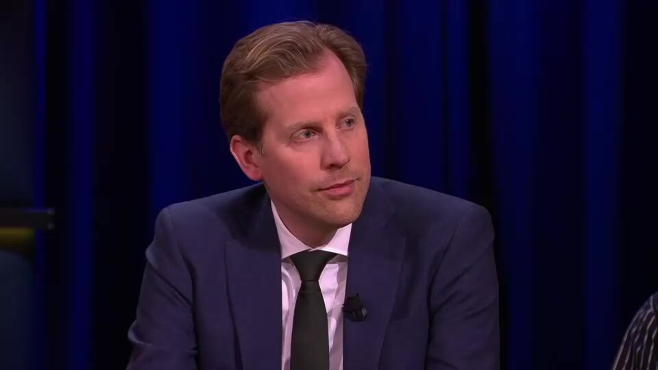 Christophe van der Maat investeert miljarden in nieuwe raketartillerie en langeafstandswapens