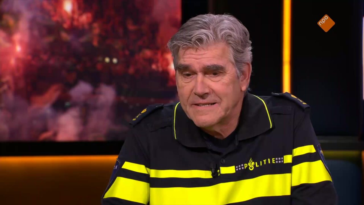 Frank Paauw over de incidenten in de Nederlandse voetbalstadions